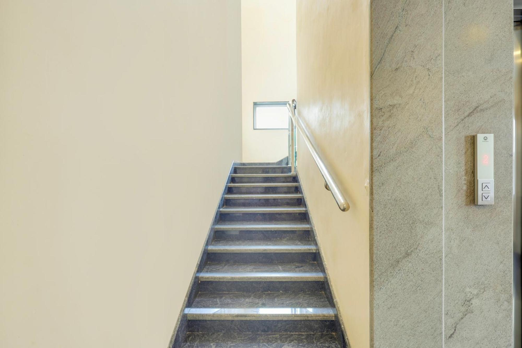 Super Townhouse Visakhapatnam Exterior foto